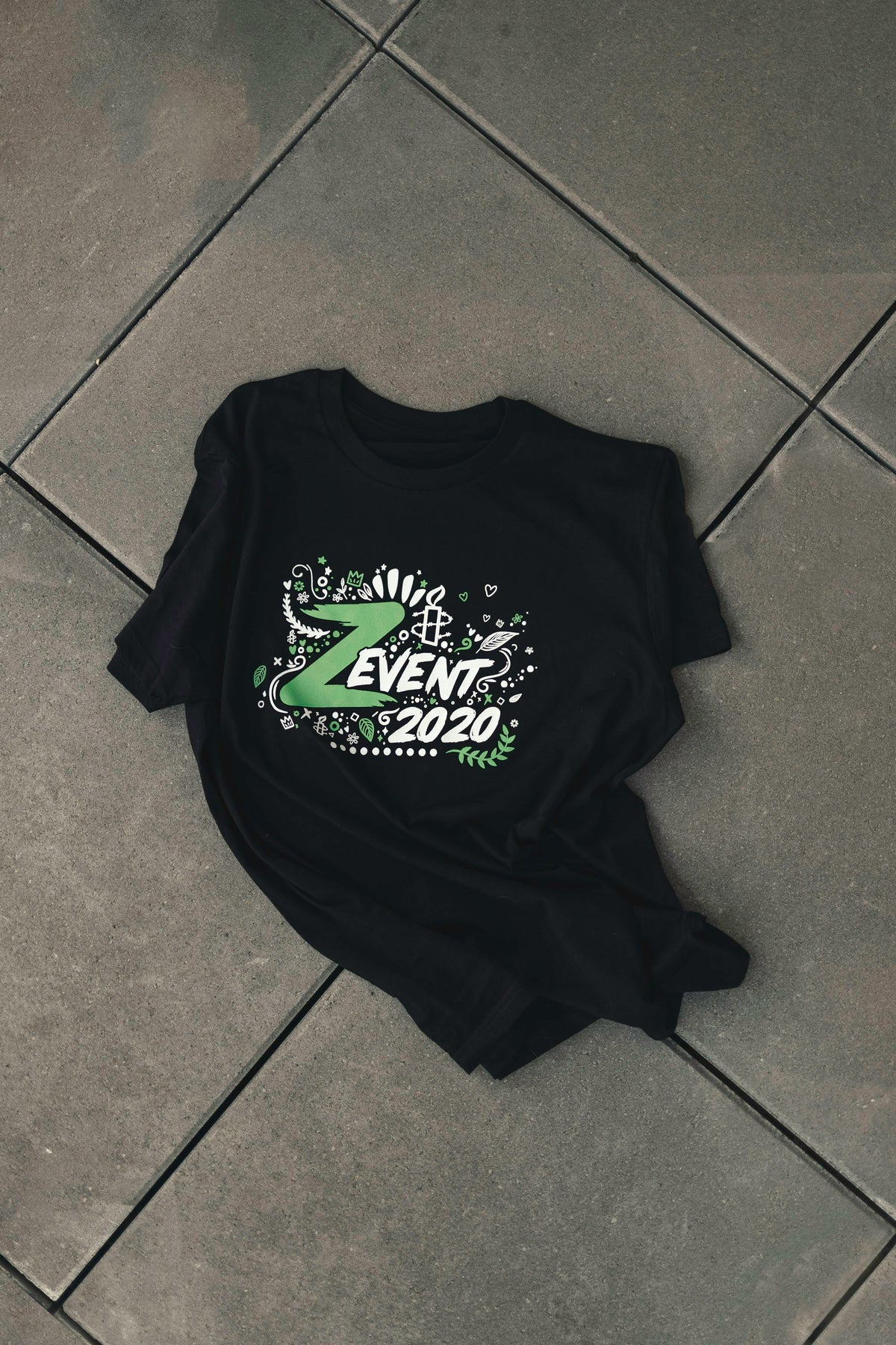 Black and white crew neck t-shirt